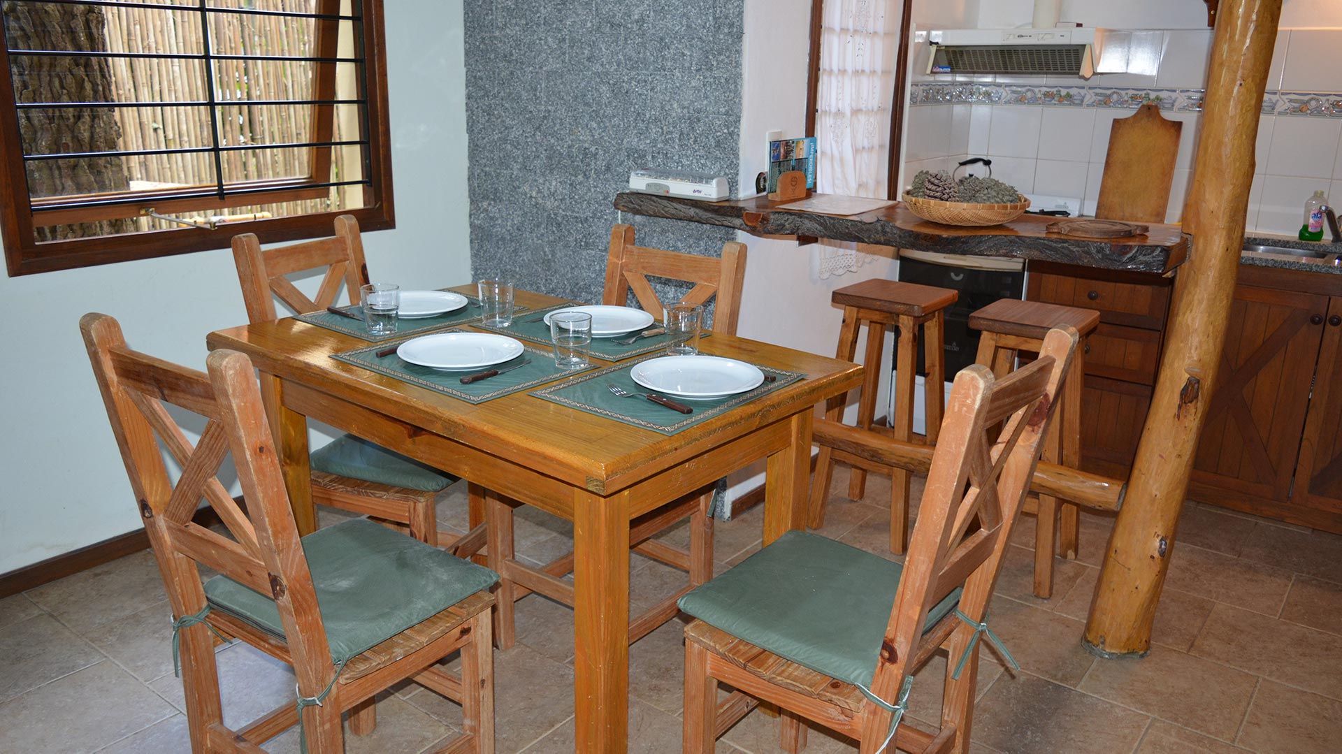 Comedor 2 Apart Lenga La Serena de las Pampas